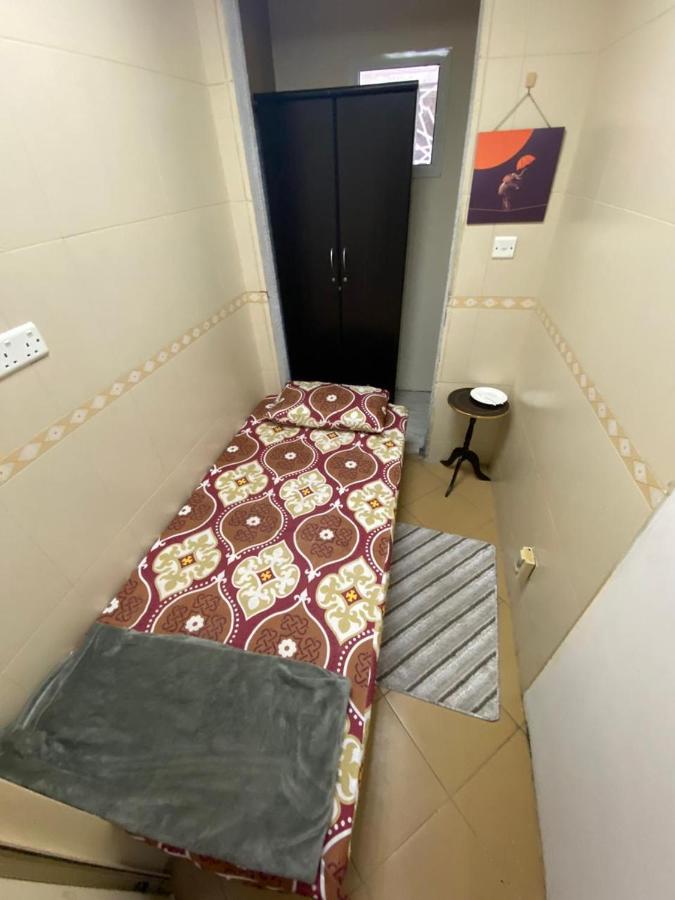 Mbz - Cosy Separate In Unique Flat * Abu Dhabi