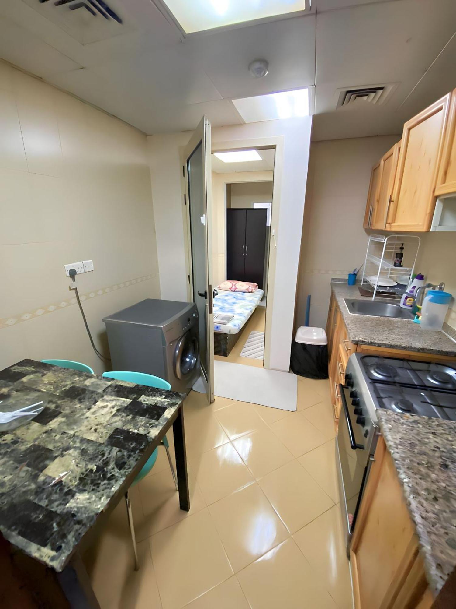 Mbz - Cosy Separate In Unique Flat *