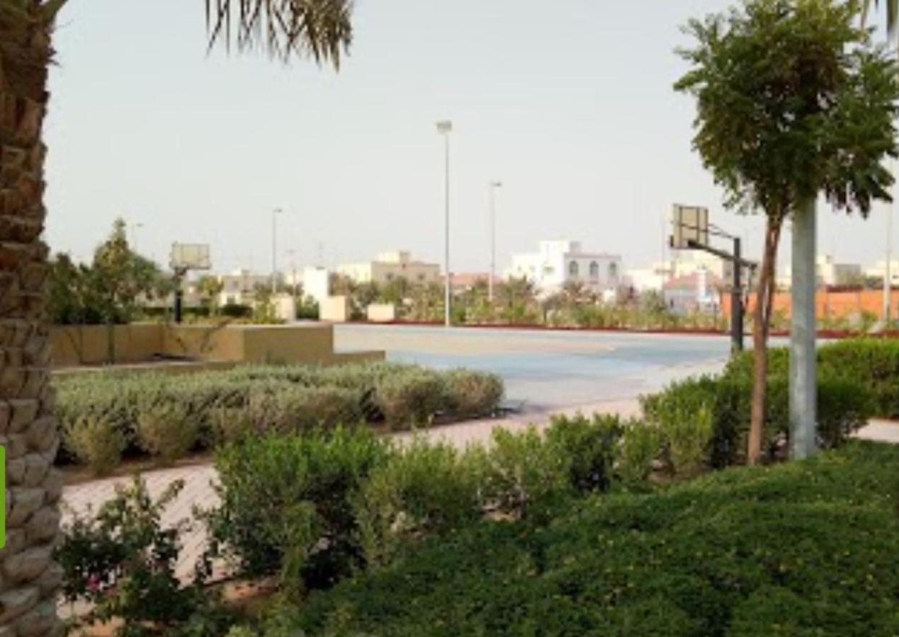 Mbz - Cosy Separate In Unique Flat Abu Dhabi
